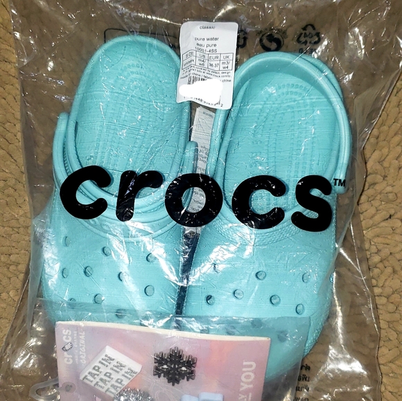Saweetie crocs size 6 Women - Picture 4 of 4